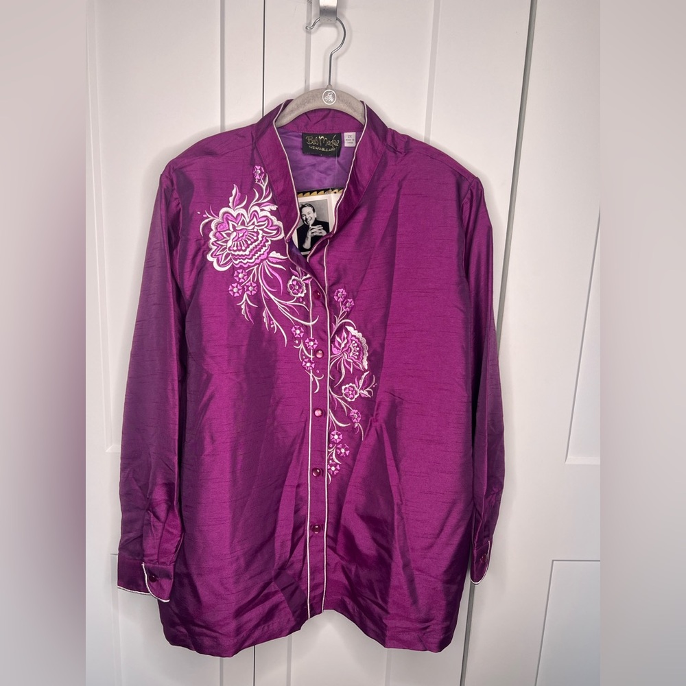 Bob Mackie NWT Floral Embroidered Satin Button Down Plus Size 2X